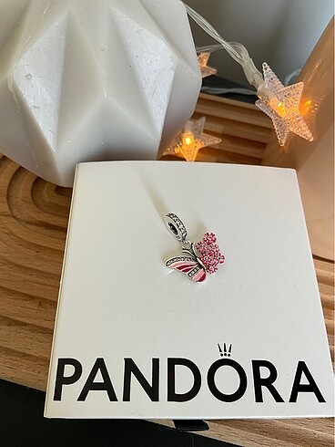 Pandora Pandora Renkli Kelebek ve Papatya Charm
