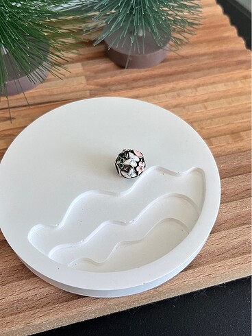 Beden Pandora Bahar Çiçekleri Charm