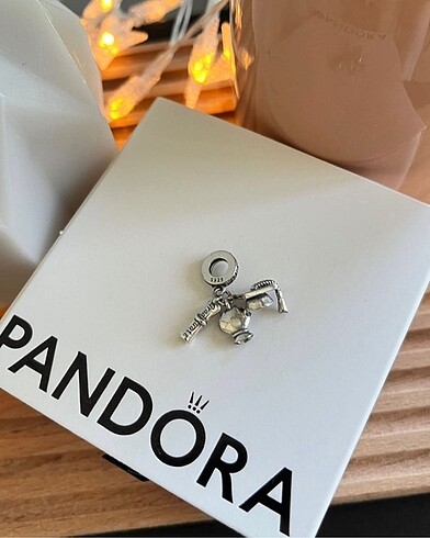 Beden Pandora Üçlü Mezuniyet Charm