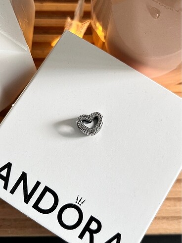 Pandora Pandora Işıltılı Kalp Charm