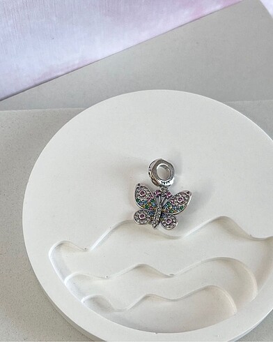 Pandora Pandora Işıltılı Kelebek Charm
