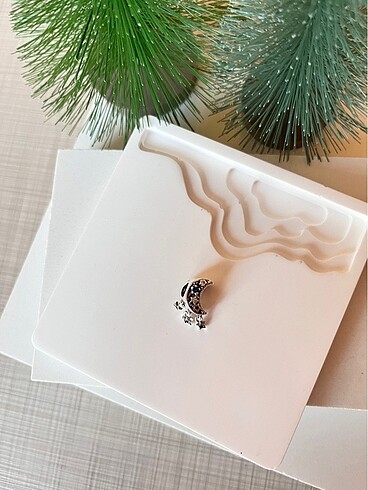Beden Pandora Yeni Ay ve Yıldız Charm