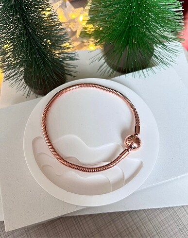  Beden Pandora Moments 14 Ayar Pembe Altın Kaplama Bileklik