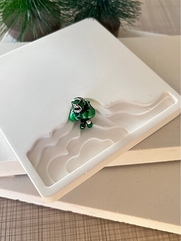 Pandora Pandora The Marvel Avengers Hulk Charm
