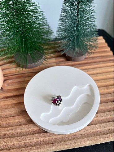 Beden kırmızı Renk Pandora Kırımızı Kalp Mom Charm
