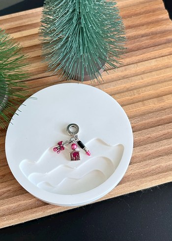 Pandora Barbie Üçlü Sallantılı Charm - Görsel 5