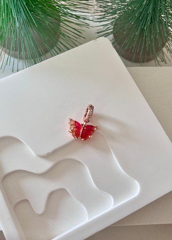 Beden Pandora Kelebek Murano Charm