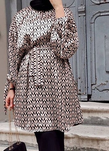 Tunik saten