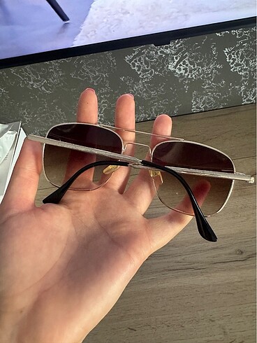Güneş gözlüğü ????? - Görsel 4