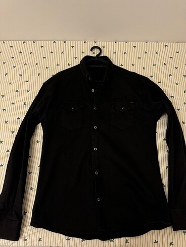 Lacoste marka siyah kadife gömlek - Görsel 8