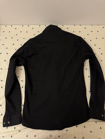 Lacoste marka siyah kadife gömlek - Görsel 9