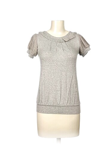 Diğer T-shirt %70 İndirimli.
