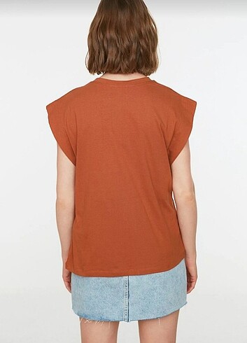 Vatkalı T-shirt - Görsel 3