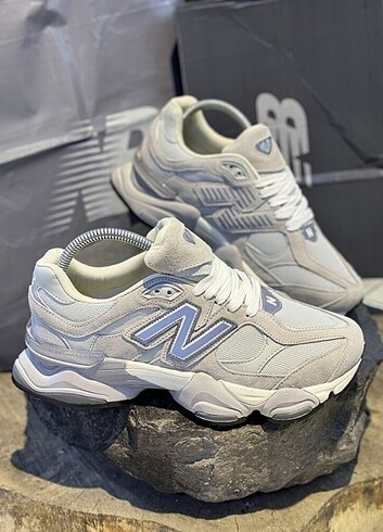 NEW BALANCE 9060