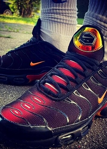 44 Beden bordo Renk Nike airmax plus tn