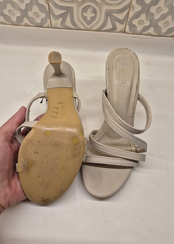 Bej Kadın Topuklu terlik - Görsel 4