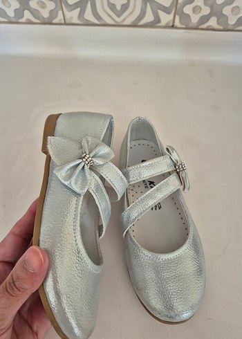 Kemerli Kız Çocuk Babet Ayakkabı - Görsel 3