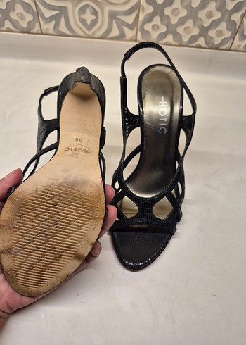 Siyah Yılan Desenli Tokalı Stiletto - Görsel 4