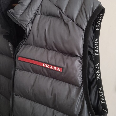Prada şişme yelek