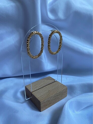 Oval tırtıklı küpe