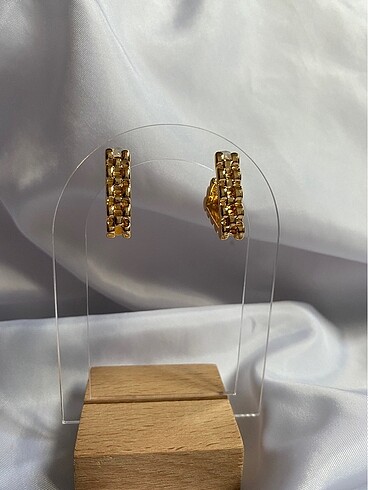 Accessorize Üçgen model küpe