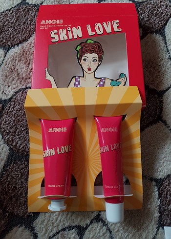 Angie Skin Love El Kremi ve Renkli Dudak Yağı Seti - Görsel 8