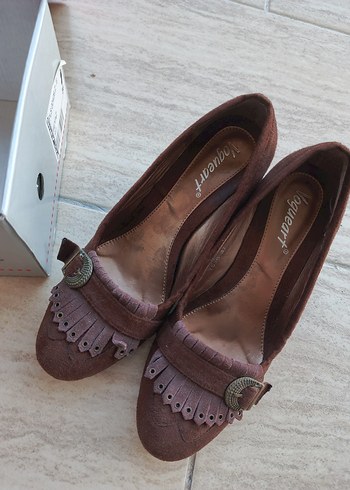 Zara Kahverengi Süet Tokalı Vintage Topuklu Ayakkabı