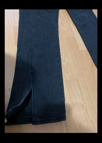 Trendyol & Milla Trendyol yırtmaçlı Jean Pantolon