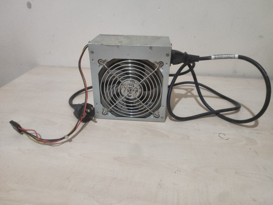 Gri Bilgisayar Güç Kaynağı Ünitesi - Görsel 2