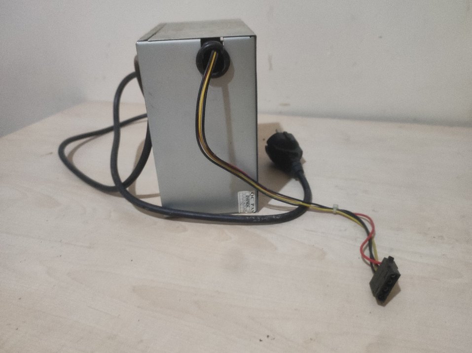 Gri Bilgisayar Güç Kaynağı Ünitesi - Görsel 4