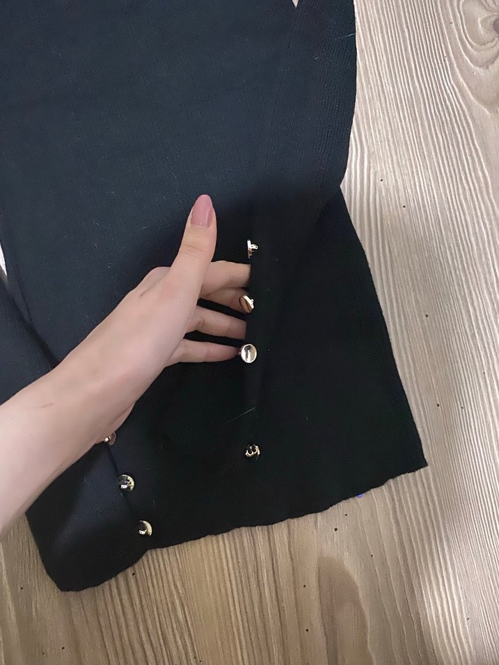 Düğmeli Siyah Kadın Triko body - Görsel 2