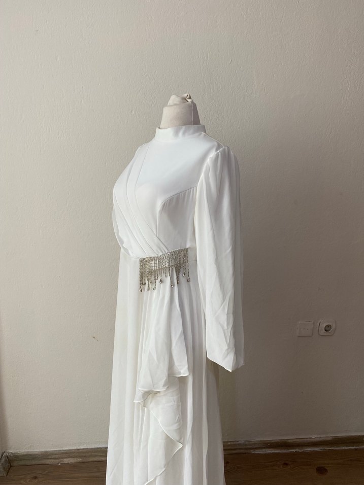 Uzun Kollu Beyaz Modern Klasik Gelinlik - Görsel 2