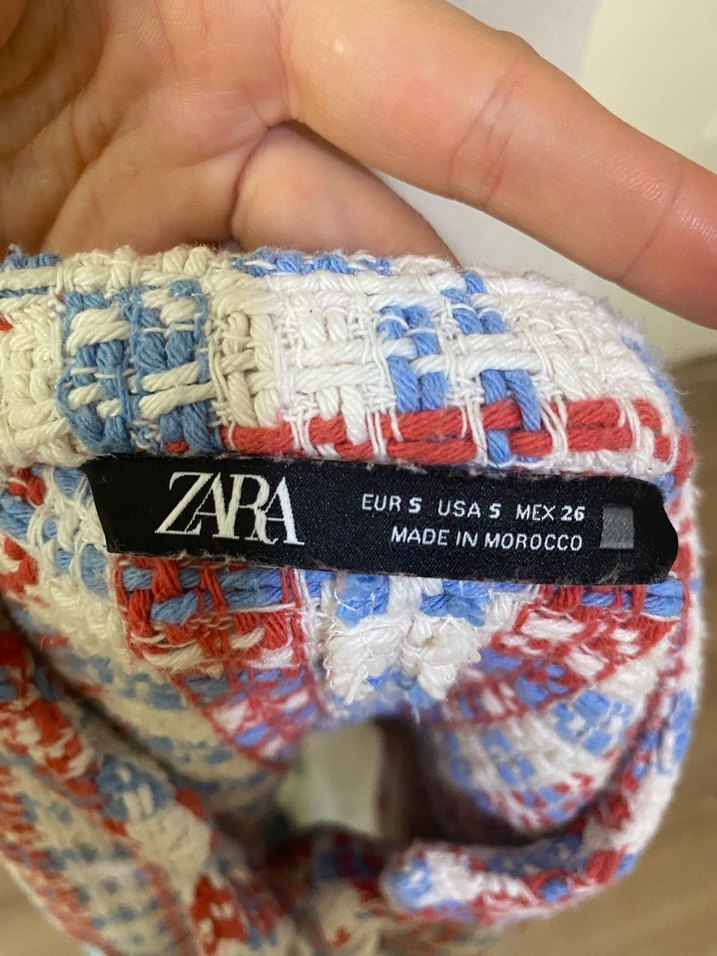 Düğmeli Beyaz Uzun Kollu Kadın Gömlek - Görsel 3