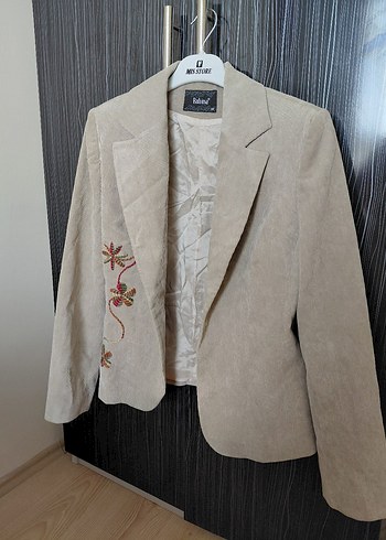 Nakışlı Bej Süet Kadın Blazer Ceket
