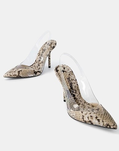 38 Beden Bershka yılan derisi desenli stiletto
