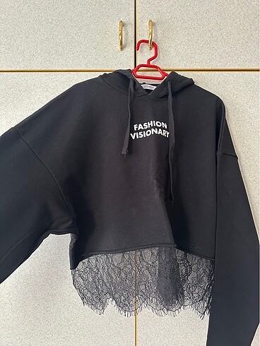 Zara sweatshirt