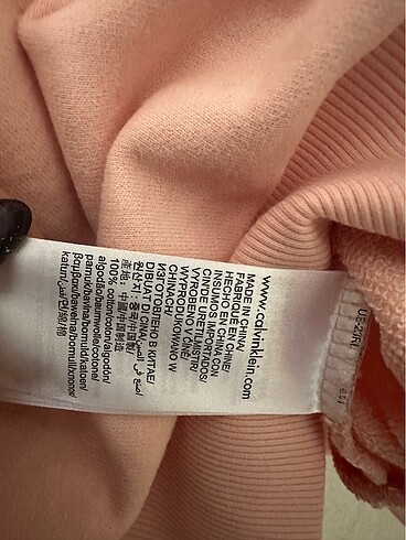 m Beden ten rengi Renk Calvin klein