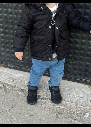 Kürklü Kapüşonlu Siyah Erkek Çocuk Mont - Görsel 2