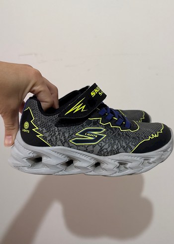 Gri Yılan Desenli Erkek Çocuk Spor Ayakkabı skechers