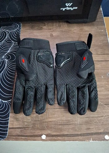 Kırmızı Desenli Erkek Biker Eldiveni - Görsel 2