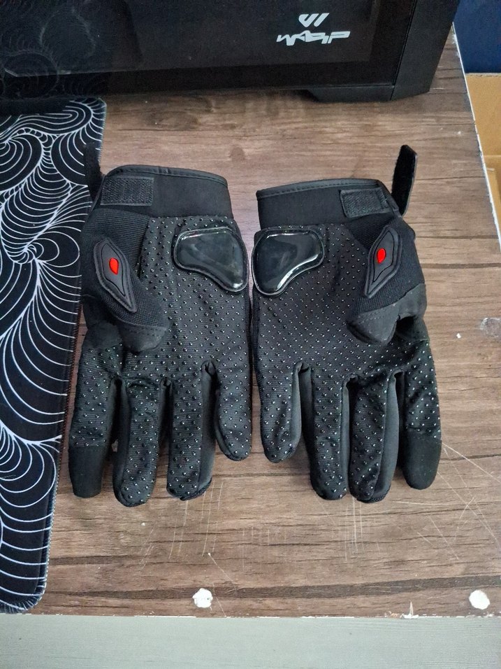 Kırmızı Desenli Erkek Biker Eldiveni - Görsel 2