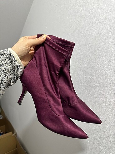 Zara borda ince topuklu ayakkabı