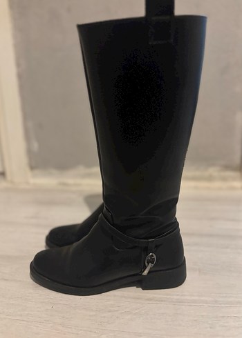 Siyah Topuklu Diz Boyu Kadın Çizme - Görsel 2