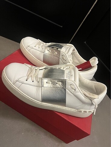 Valentino Valentino 37 numara