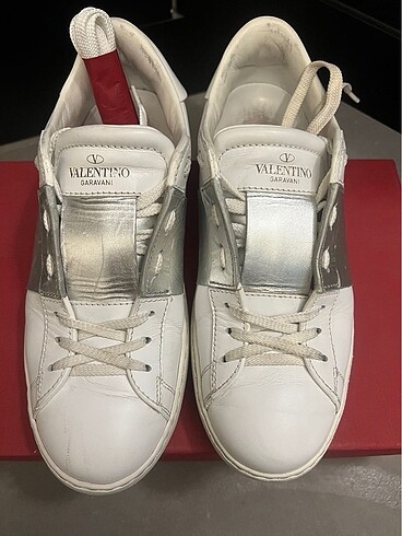Valentino 37 numara