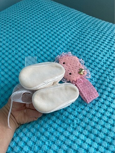 Diğer Kız bebek mevlit patiği