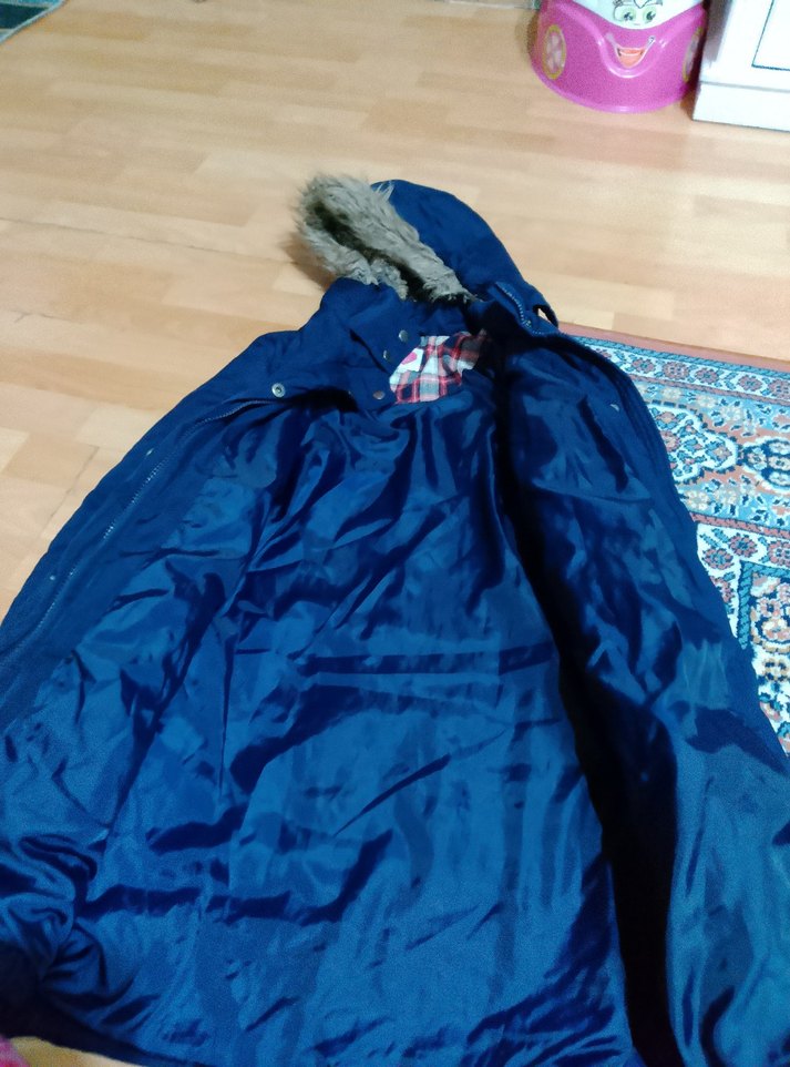 Uzun Kollu Mavi Kapüşonlu Kadın Kışlık Mont sade fermoari bozuk - Görsel 2