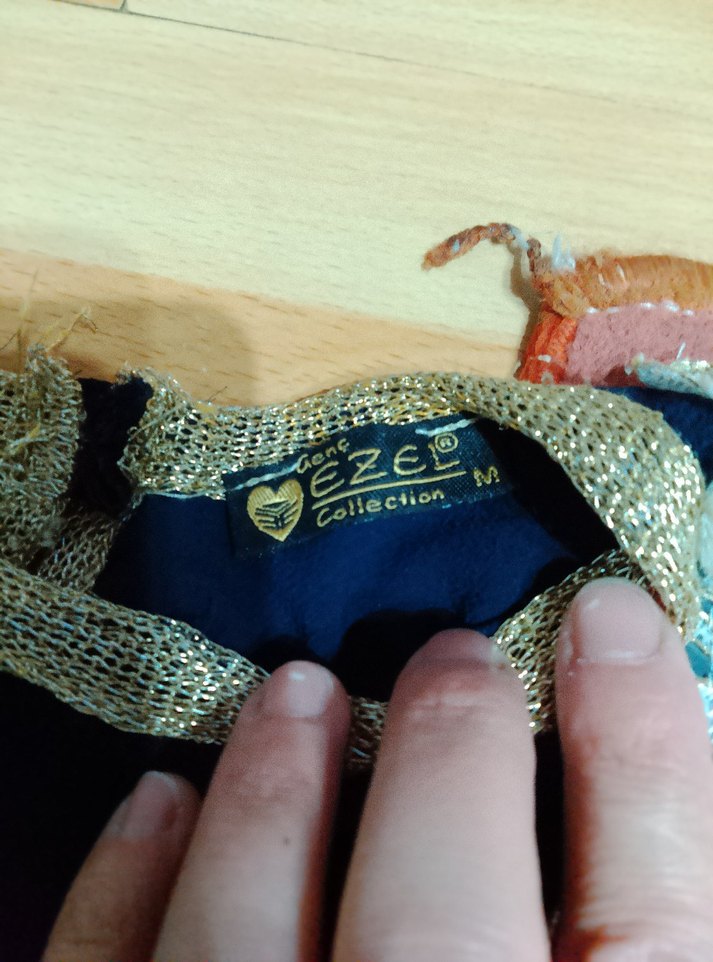 Nakışlı Mavi Uzun Kollu Bluz - Görsel 2