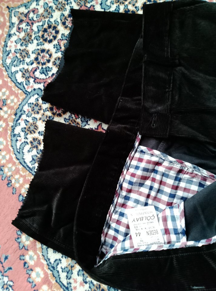 Siyah erkek  kadife sıfır 44 beden tanesi 400 tl - Görsel 3