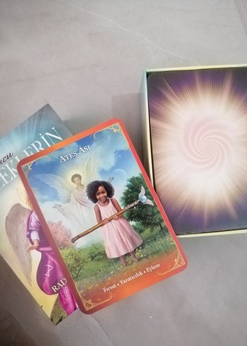 Koruyucu Meleklerin Mesajı Tarot Kartları